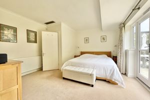 Photo 19- click for photo gallery